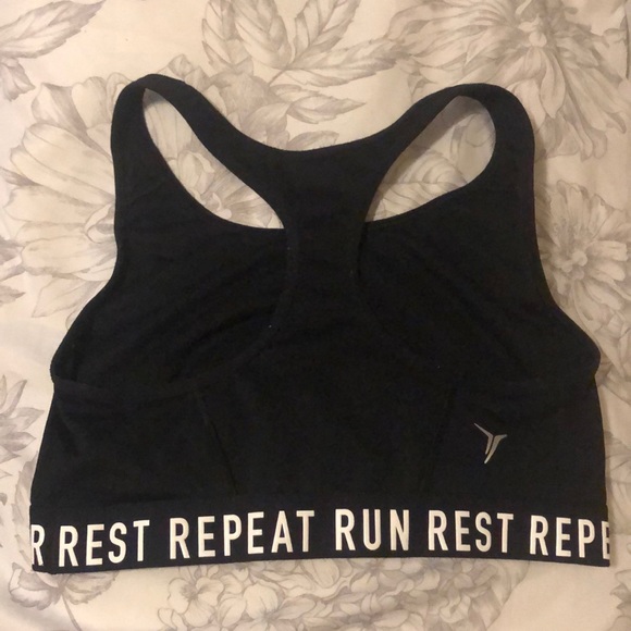 Old Navy non-padded sports bra size small - Picture 2 of 2